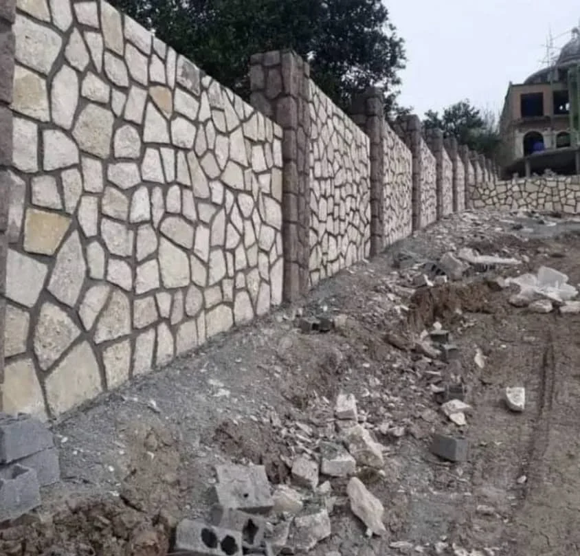 سنگ لاشه سفید دیوار